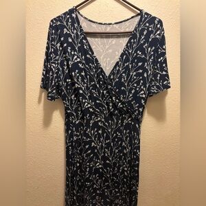 41 Hawthorn Navy Dress with White Floral Print